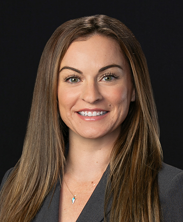 fernandes-janelle-23242-pitch